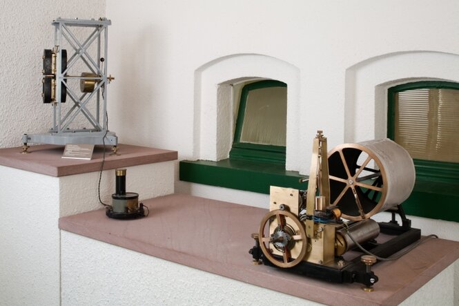 <em>Le Galitzine horizontal et le galvanomètre permettant l'enregistrement des données
©JdS</em>